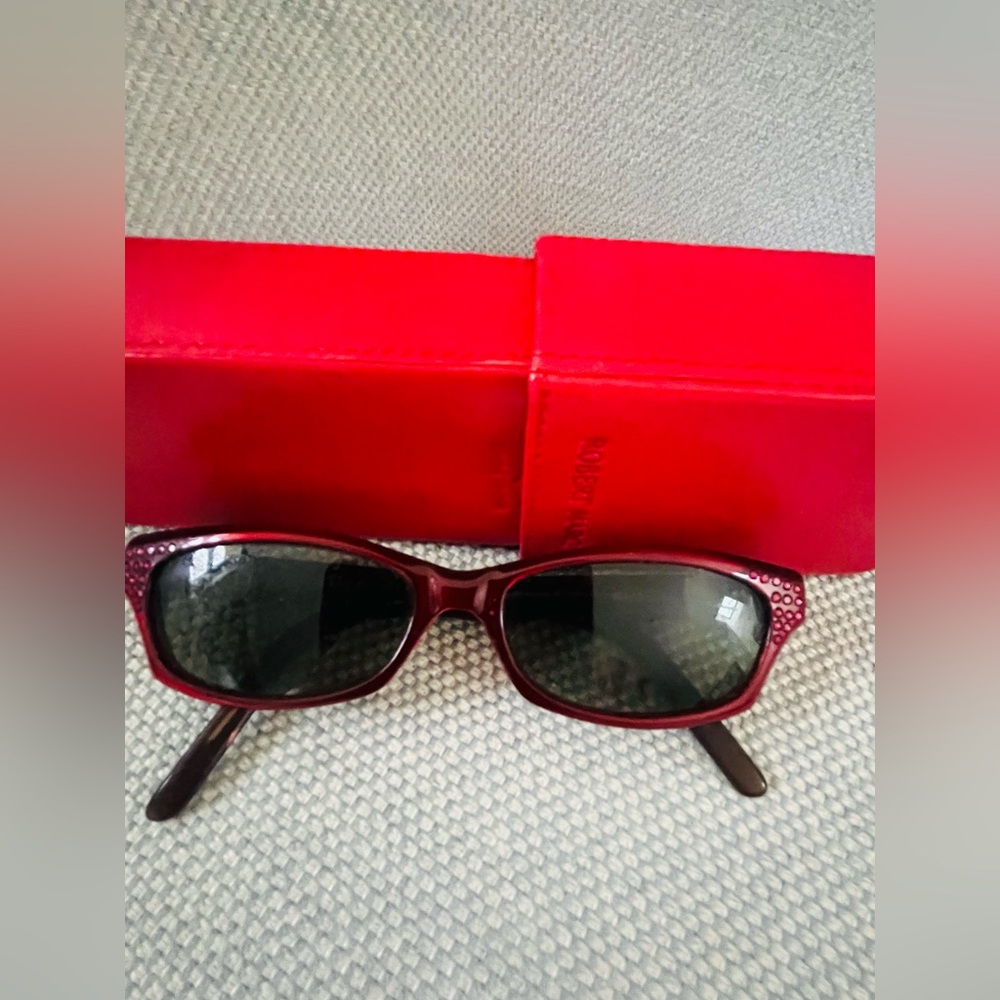 Women’s Red Rectangle Sunglasses - Picture 6 of 8